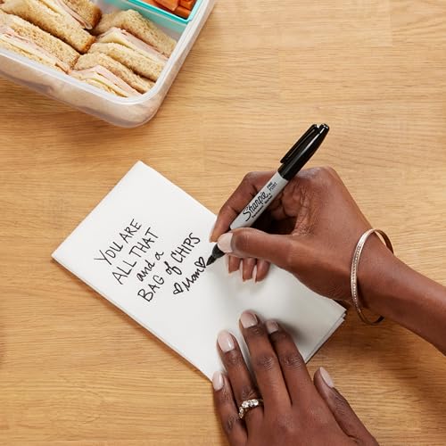 Sharpie Permanent Marker | Fine Point for Bold Details | Black Ink | 1 Marker Pen - color: black