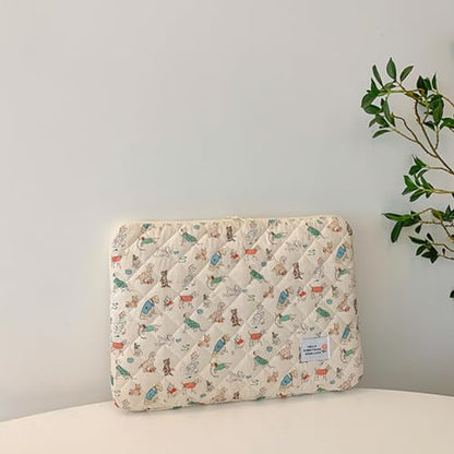 Puffy 13 Inch Quilted Laptop Sleeve, Shockproof Protective Bag with Soft Pad, Kawaii Aesthetic Design, Carrying Case for 13" Notebook - color: Dog