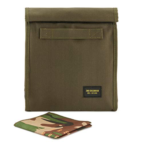2nd Childhood Insulated Lunch Bag for Men, Durable & Reusable, Green | Slim lunch bag with carry handle, two mesh side pockets and a back slip pocket; insulated liner keeps food cool - color: Green