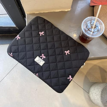 Cute Puffy Laptop Sleeve 13 Inch, Quilted Protective Case with Bow Embroidery, Coquette Y2K Preppy Kawaii Aesthetic Bag for 13” 14" Mac-Book & Laptops - color: Black-Bow