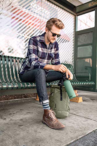 CamelBak Chute Mag Vacuum Insulated Stainless Steel Water Bottle, Magnetic Leak‑Resistant Cap for Everyday Hydration - color: Moss, size: 32 Ounces