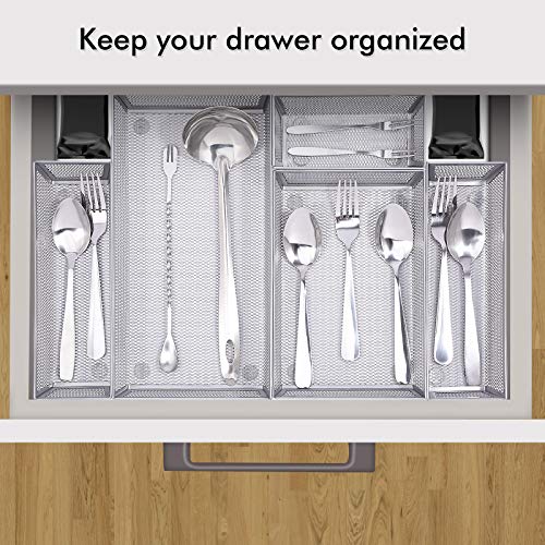 WuGeShop Mesh Silverware Tray Drawer Organizer, Kitchen Utensils Flatware with Anti-slip Mats, Silverware Storage Cutlery Tray for Knives Fork Spoon (5 Separate Compartments, Silver)