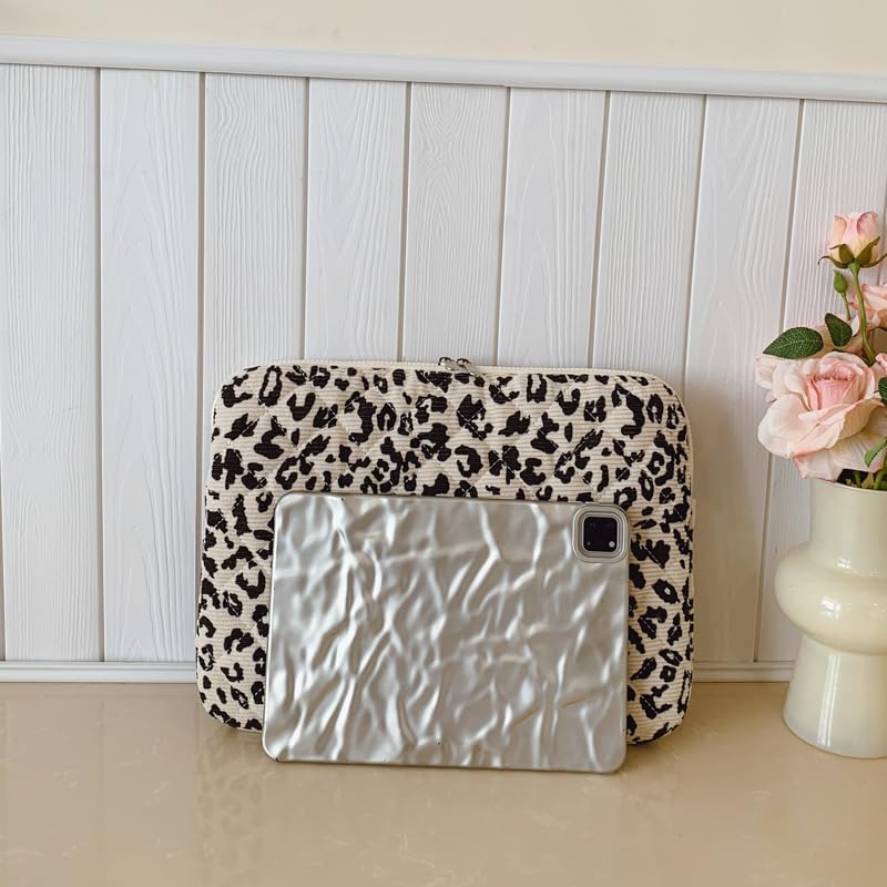 Leopard Print Laptop Sleeve for 13 Inch Mac-Book, Quilted Protective Soft Case, Cheetah Print Computer Cover Compatible with Air & Pro Models - color: Beige-Leopard