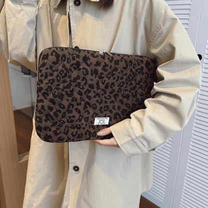 Leopard Print Laptop Sleeve for 13 Inch Mac-Book, Quilted Protective Soft Case, Cheetah Print Computer Cover Compatible with Air & Pro Models - color: Coffee-Leopard